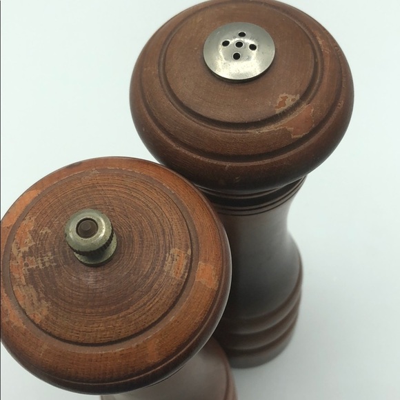 VTG VERITY SOUTHALL Salt Shaker & Pepper Grinder - Picture 5 of 6